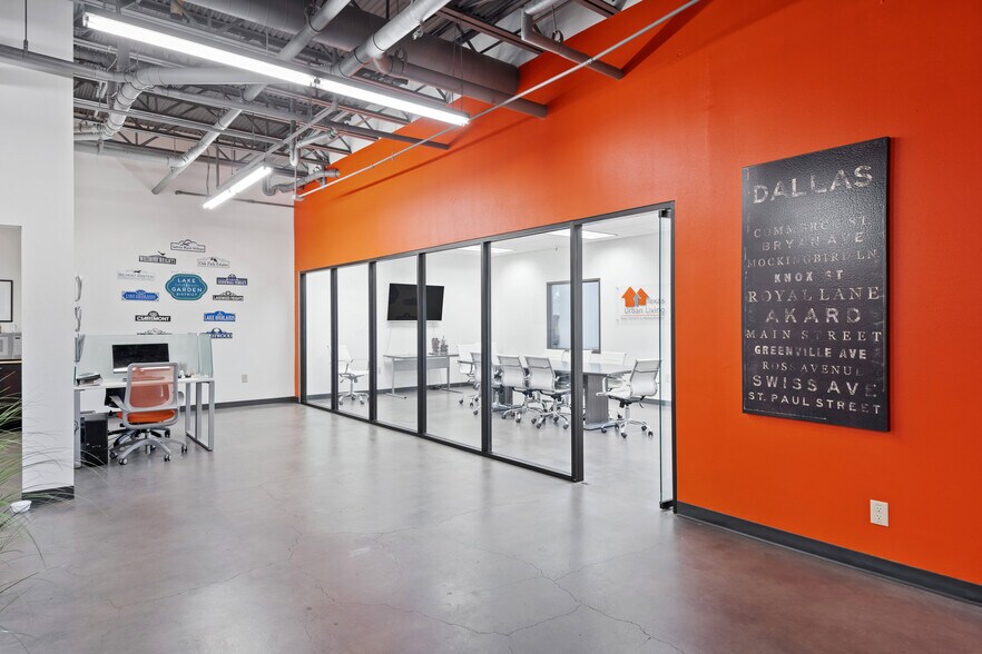 More Photos Of 5706 E Mockingbird Ln, Dallas Unknown For Lease