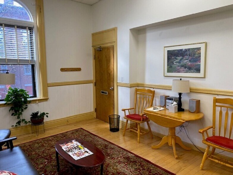 More Photos Of 5 Warren St, Concord Storefront Retail Office For Sale