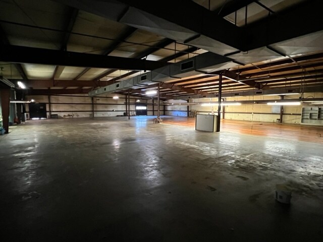 More Photos Of 6389 Hildebran Shelby, Hickory Industrial For Sale