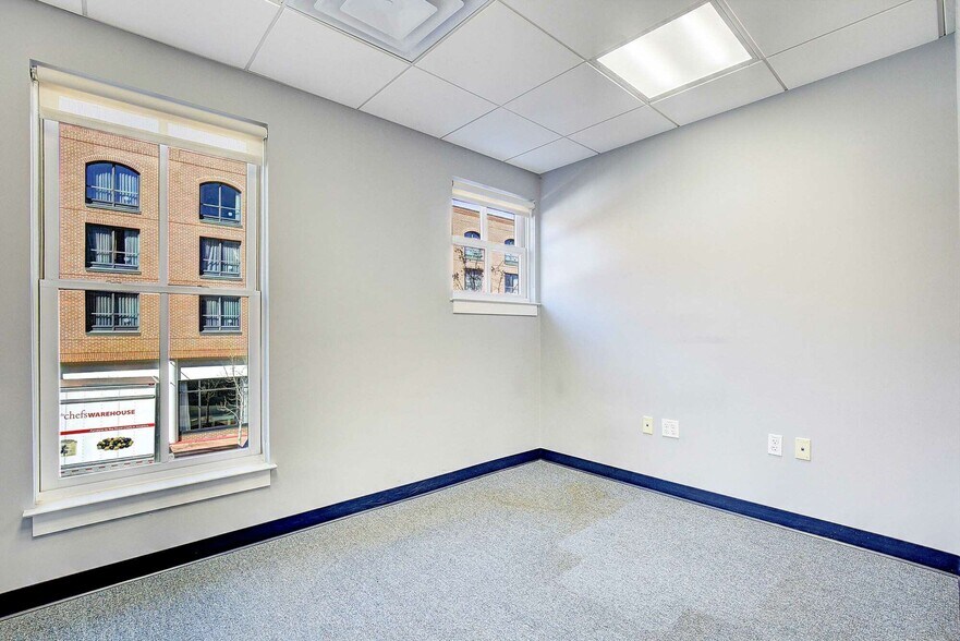 More Photos Of 125 West St, Annapolis Office For Lease