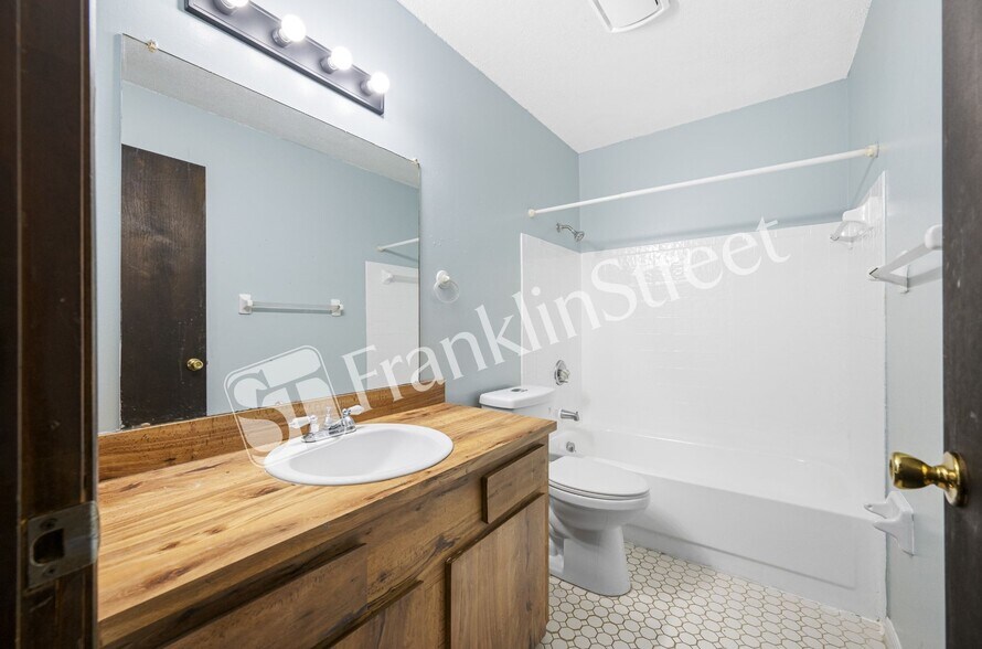 More Photos Of 4111 Alabama, Homosassa Apartments For Sale