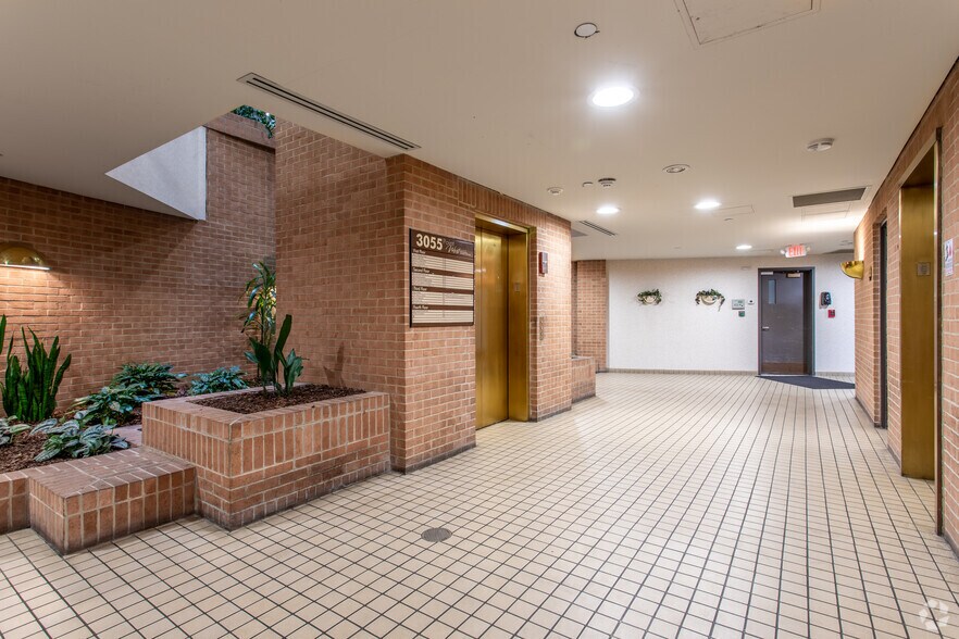 More Photos Of 3055 Kettering Blvd, Kettering Unknown For Lease