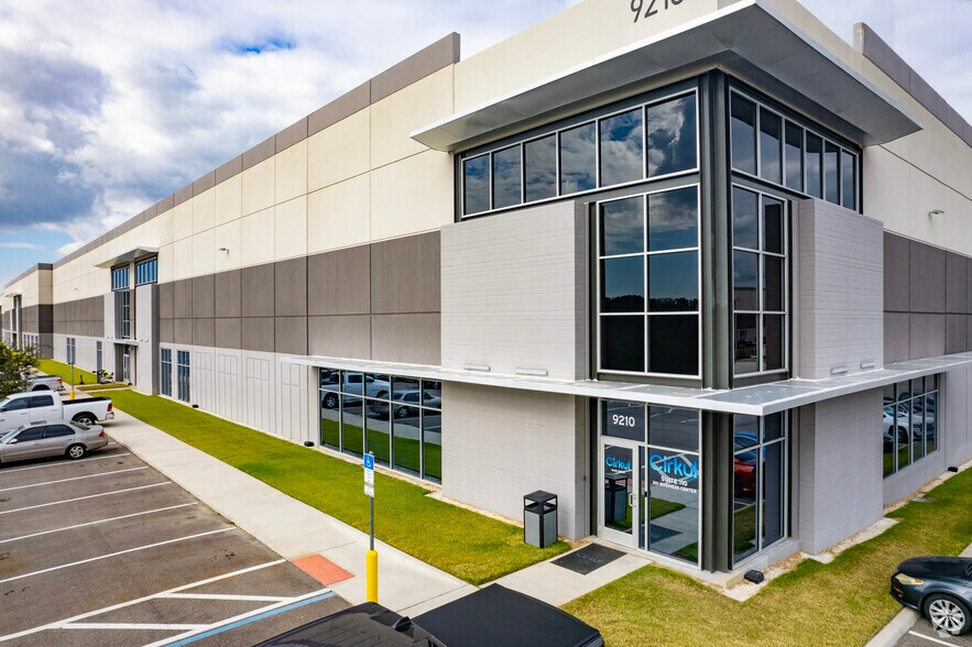 More Photos Of 9210 E Columbus Dr, Tampa Unknown For Lease