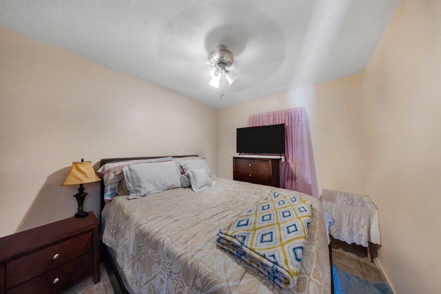 More Photos Of 223 SW 5th Ct, Deerfield Beach Multifamily For Sale