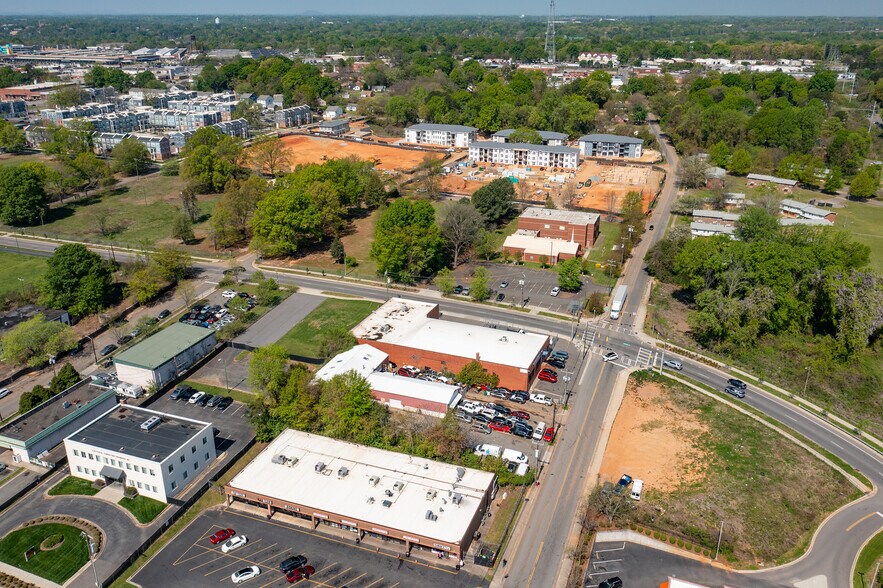 More Photos Of 127 W 28th St, Charlotte Warehouse For Lease