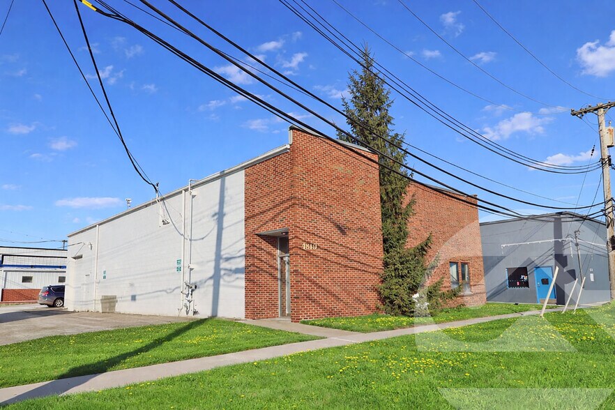 Primary Photo Of 4817-4819 Leafdale Blvd, Royal Oak Warehouse For Lease