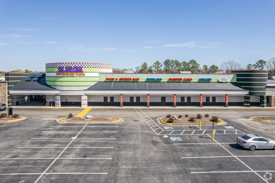 More Photos Of 416 Denbigh Blvd, Newport News Freestanding For Lease