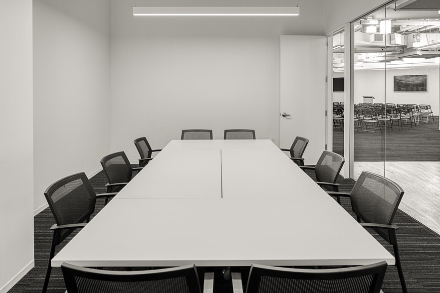 More Photos Of 3405 Piedmont Rd NE, Atlanta Office For Sale