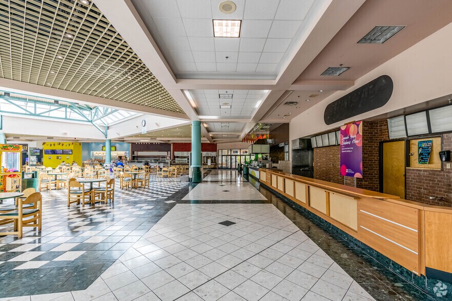 More Photos Of 500 Galleria Dr, Johnstown Unknown For Sale