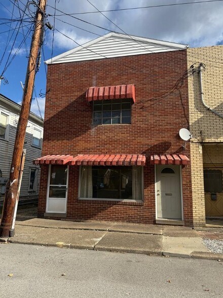 Primary Photo Of 211 Diamond St, Sistersville Office For Sale
