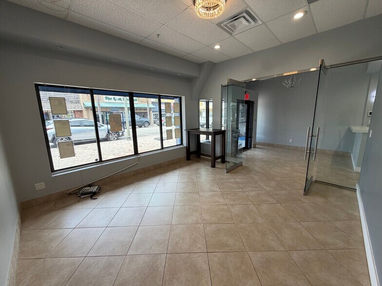 More Photos Of 621 Lake Ave, Lake Worth Beach Storefront Retail Office For Lease