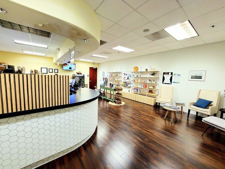 More Photos Of 22 Odyssey, Irvine Medical For Lease
