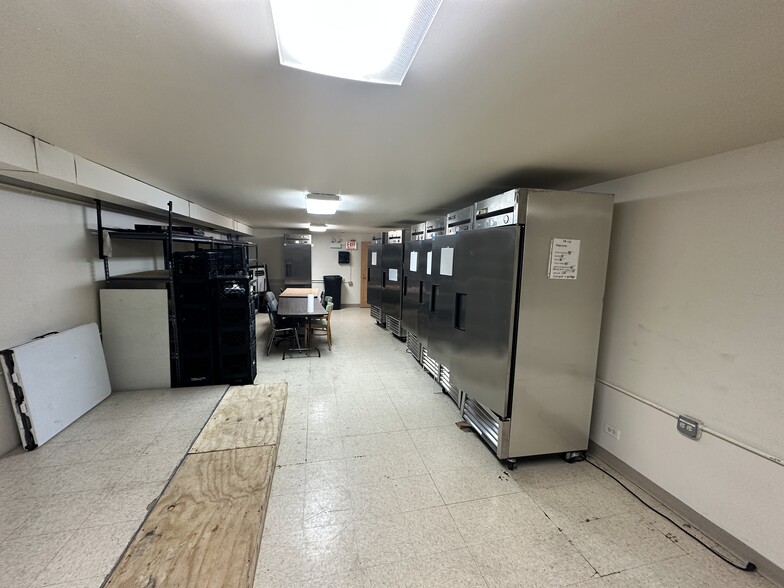 More Photos Of 1400 S Austin Blvd, Cicero Shelter For Sale