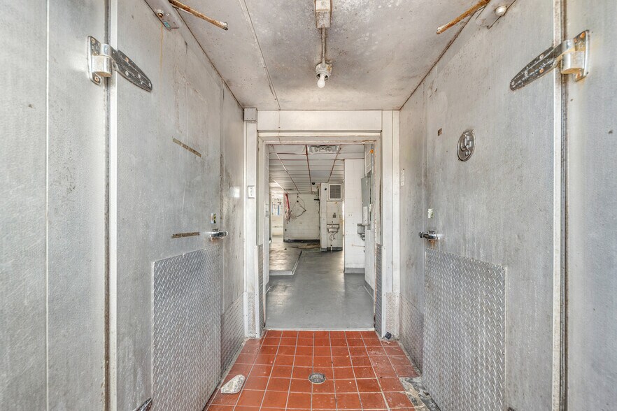 More Photos Of 435 E Main St, Hohenwald Fast Food For Sale