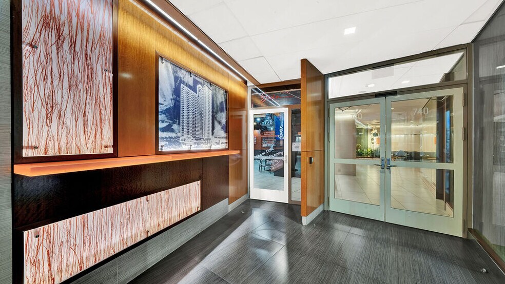 More Photos Of 400 E Randolph St, Chicago Apartments For Sale