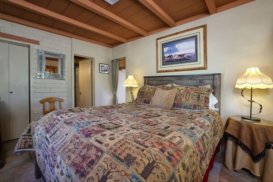 More Photos Of 1401 N Camino Cordon Rd, Tucson Apartments For Sale