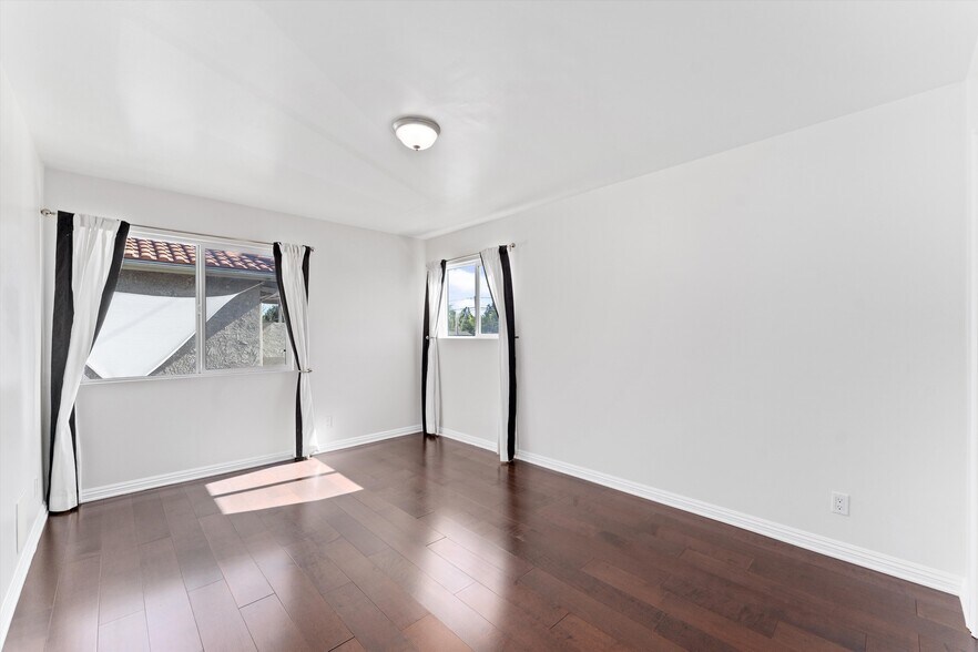 More Photos Of 7761 Garfield Ave, Huntington Beach Apartments For Sale