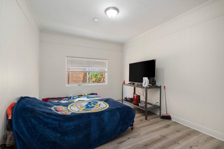 More Photos Of 600 N Soto St, Los Angeles Apartments For Sale