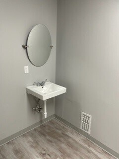 More Photos Of 189 Main Rd, Riverhead Medical For Lease