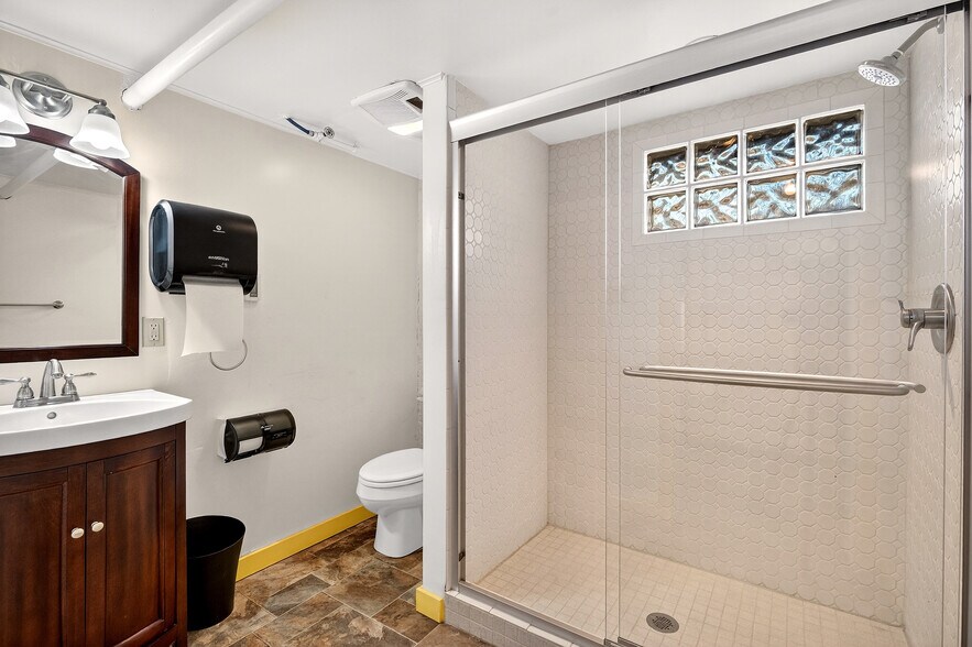 More Photos Of 104 W Ruby Ave, Gunnison Medical For Sale