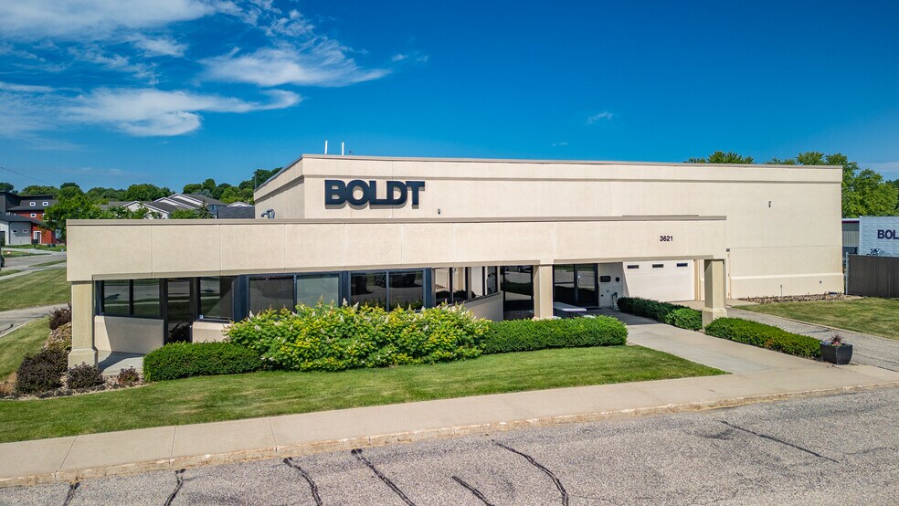 Primary Photo Of 3621 9th St NW, Rochester Warehouse For Lease