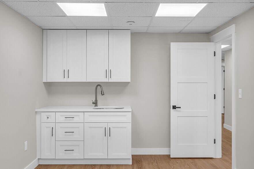More Photos Of 2-4 Mary E Clark Dr, Hampstead Medical For Sale