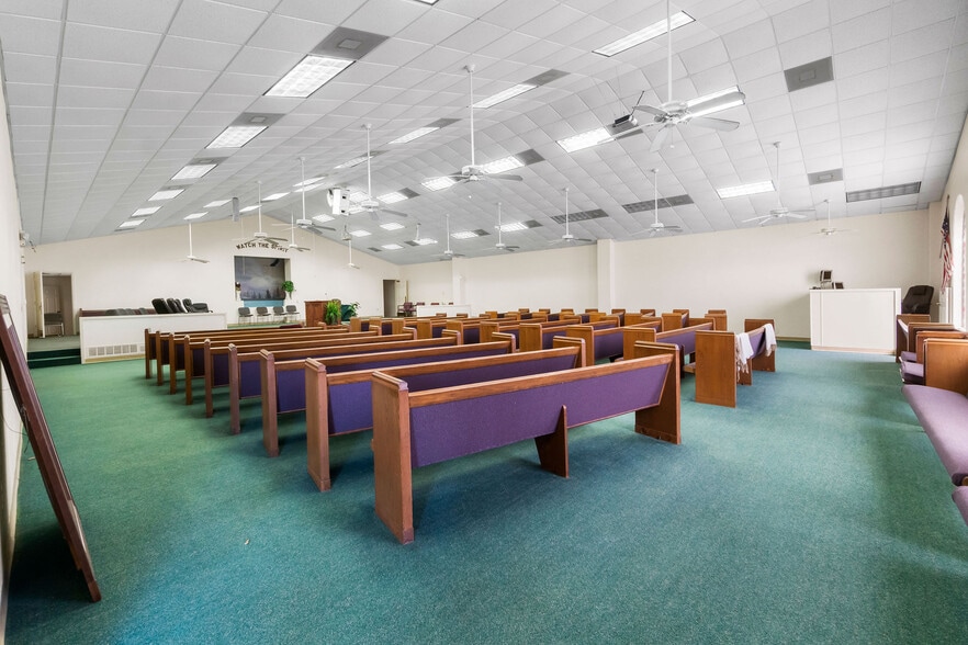 More Photos Of 1561 US Hwy 69 N, Woodville Religious Facility For Sale