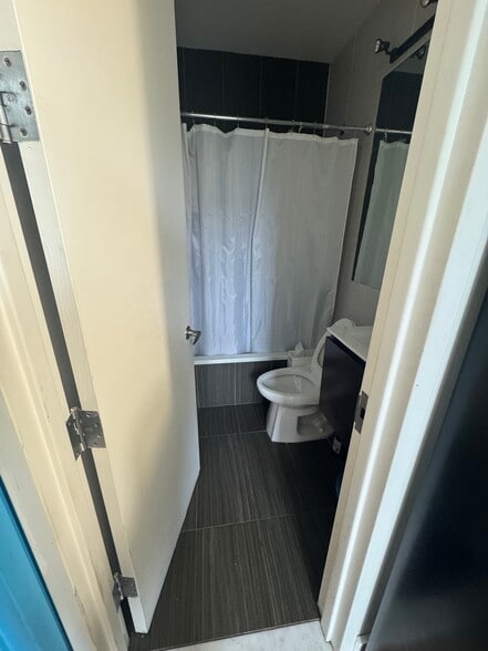 More Photos Of 473 Grand St, Brooklyn Apartments For Lease