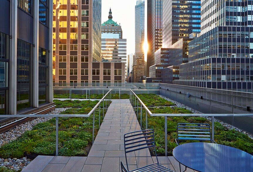 More Photos Of 11 Grand Central East, New York Office For Lease