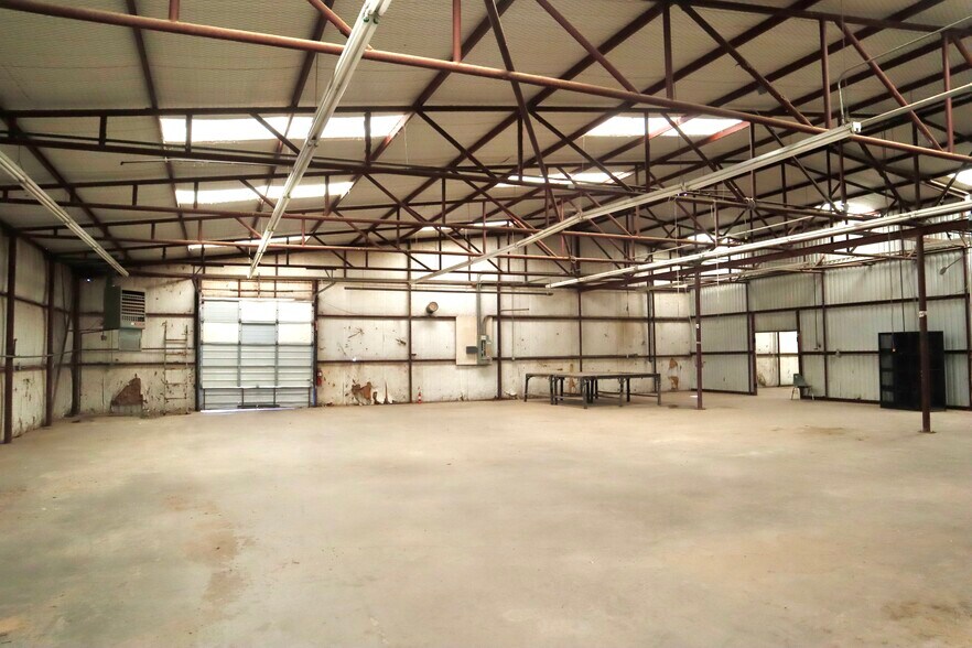 More Photos Of 3224 Industrial Dr, Wichita Falls Manufacturing For Lease