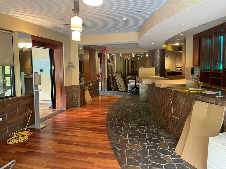 More Photos Of 215 Don Knotts Blvd, Morgantown Office For Lease
