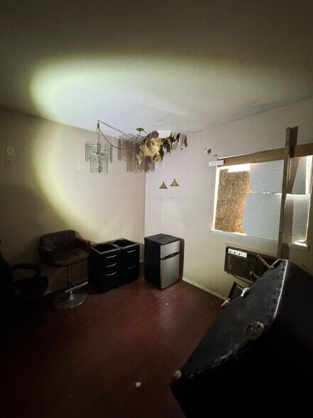 More Photos Of 20 Main St, Isleton Hospitality For Sale