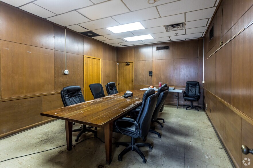 More Photos Of 1100 E Parkway S, Memphis Refrigeration Cold Storage For Lease