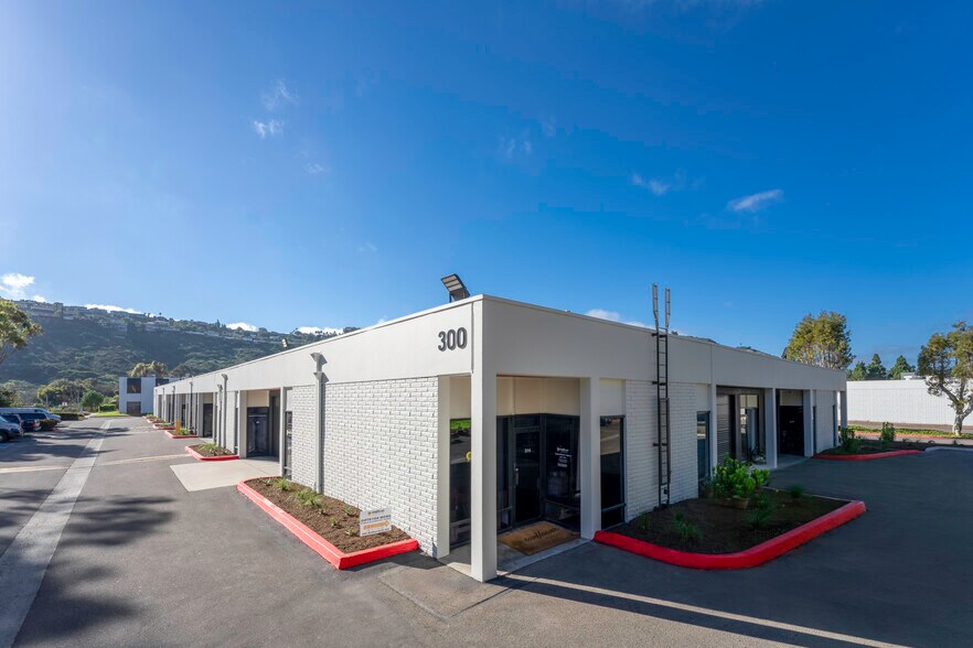 More Photos Of 4901-4907 Morena Blvd, San Diego Unknown For Lease
