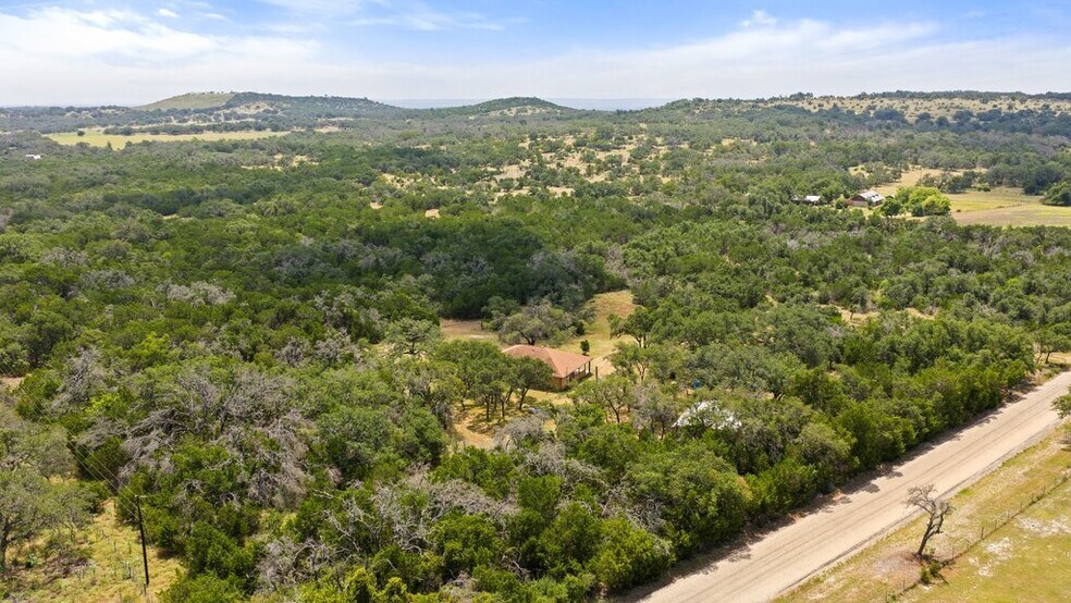 More Photos Of 1984 Grape Creek rd, Fredericksburg Specialty For Sale