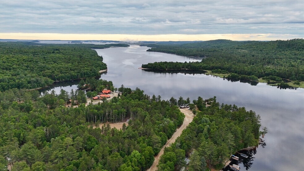 More Photos Of 55 Ch De L'oasis, Ferme-neuve Hotel For Sale