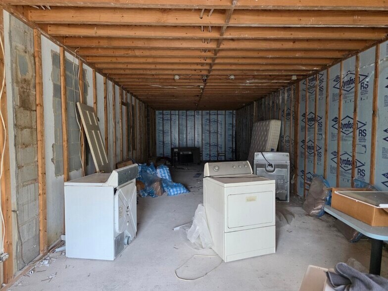 More Photos Of 182 Woodberry Rd Sw, Meadows Of Dan Hotel For Sale