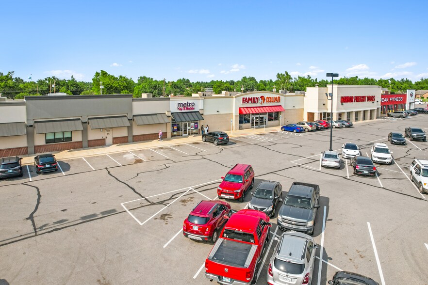 More Photos Of 4717 SE 15th St, Del City Storefront For Lease