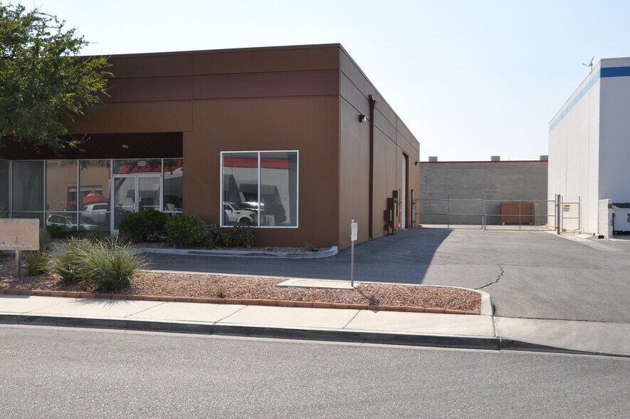 More Photos Of 5455 Desert Point Dr, Las Vegas Warehouse For Sale