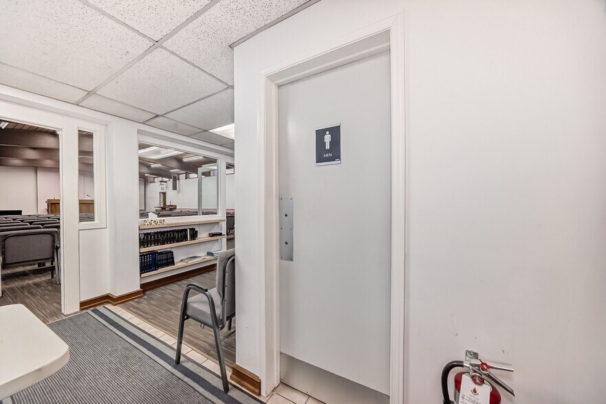 More Photos Of 12703 109 St NW, Edmonton Religious Facility For Sale