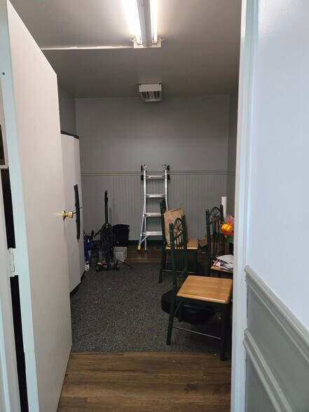 More Photos Of 4184 Seneca St, West Seneca Storefront Retail Office For Lease