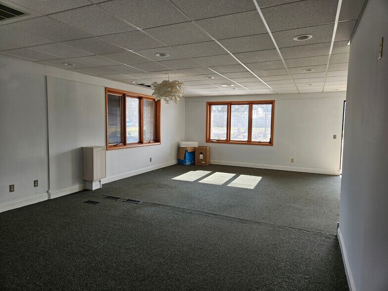 More Photos Of 5820 Gratiot Rd, Saginaw Medical For Sale