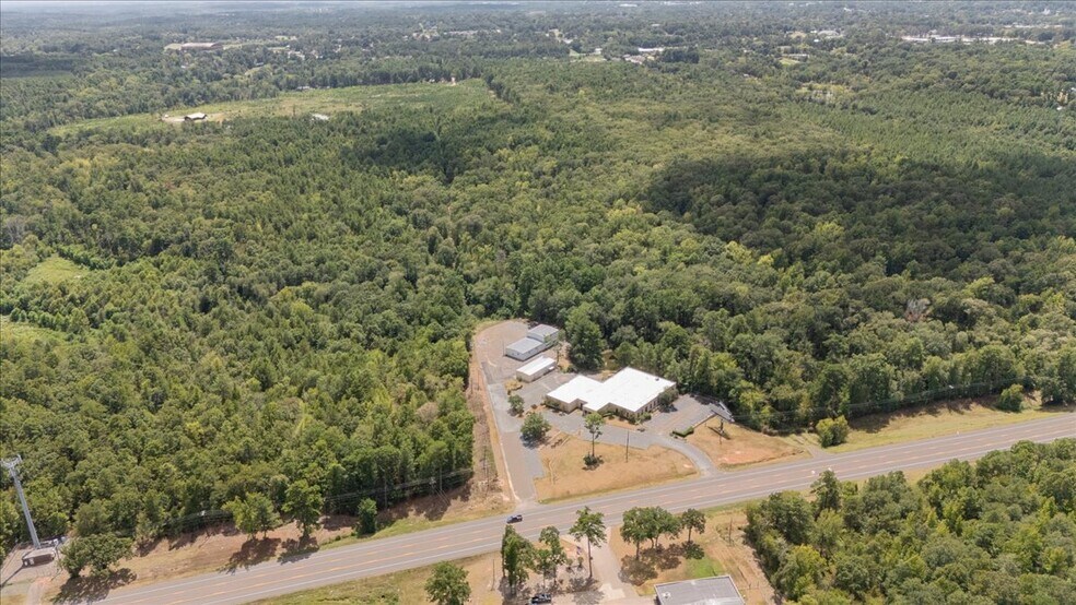 More Photos Of 9846 State Highway 31 E, Tyler Medical For Sale