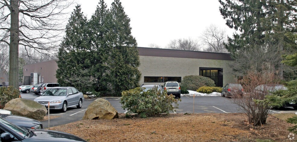 More Photos Of 1538 S County Trl, East Greenwich Manufacturing For Lease