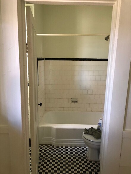 More Photos Of 51 Griswold St, Meriden Apartments For Sale