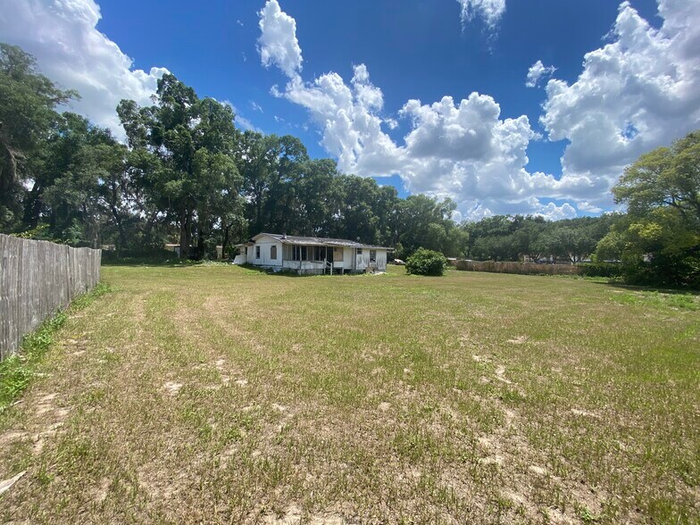 More Photos Of 10334-10336 Main St, Thonotosassa Land For Sale