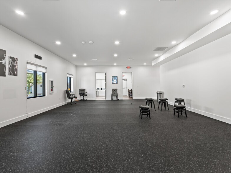 More Photos Of 3112 Capital Way, Fort Worth Medical For Lease