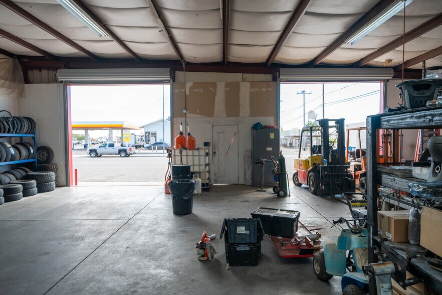 More Photos Of 1020 S California Ave, Parker Industrial For Sale
