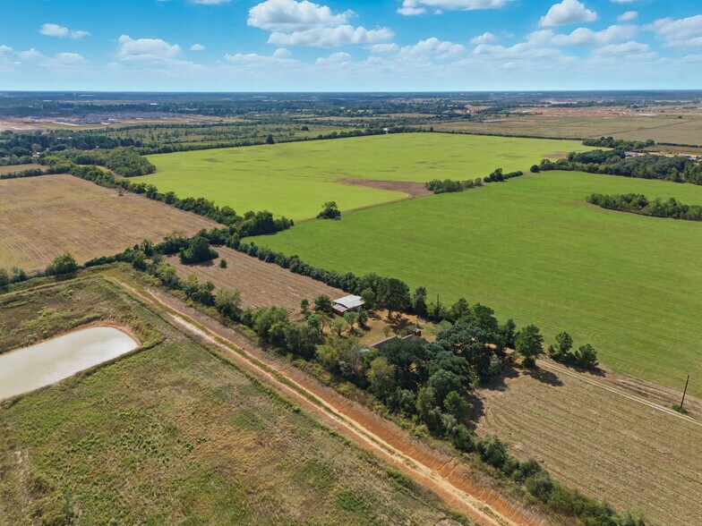 More Photos Of 29211 Castle Rd, Waller Specialty For Sale