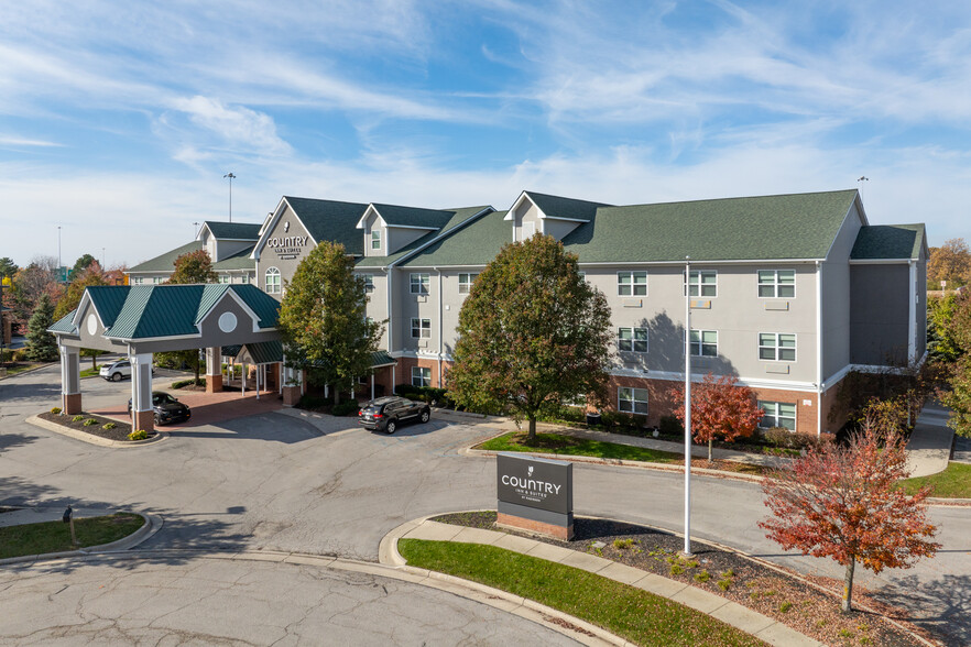 Primary Photo Of 9790 Clark Dr, Rossford Hotel For Sale